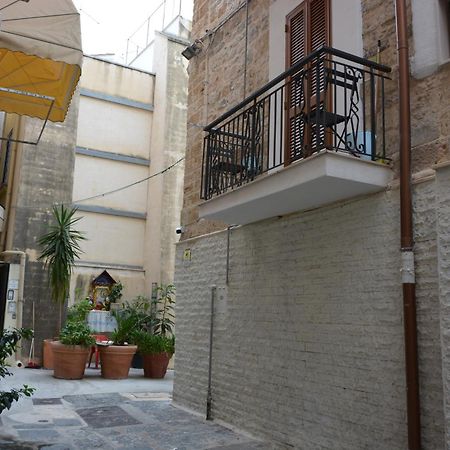 Dimora Del Carmine Hotell Bari Exteriör bild