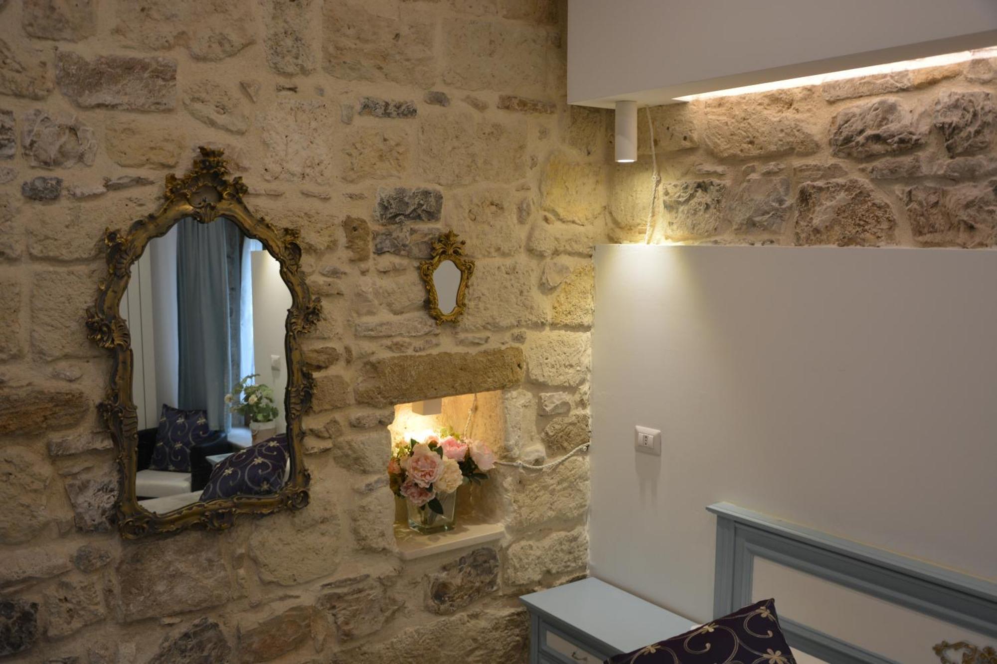 Dimora Del Carmine Hotell Bari Exteriör bild
