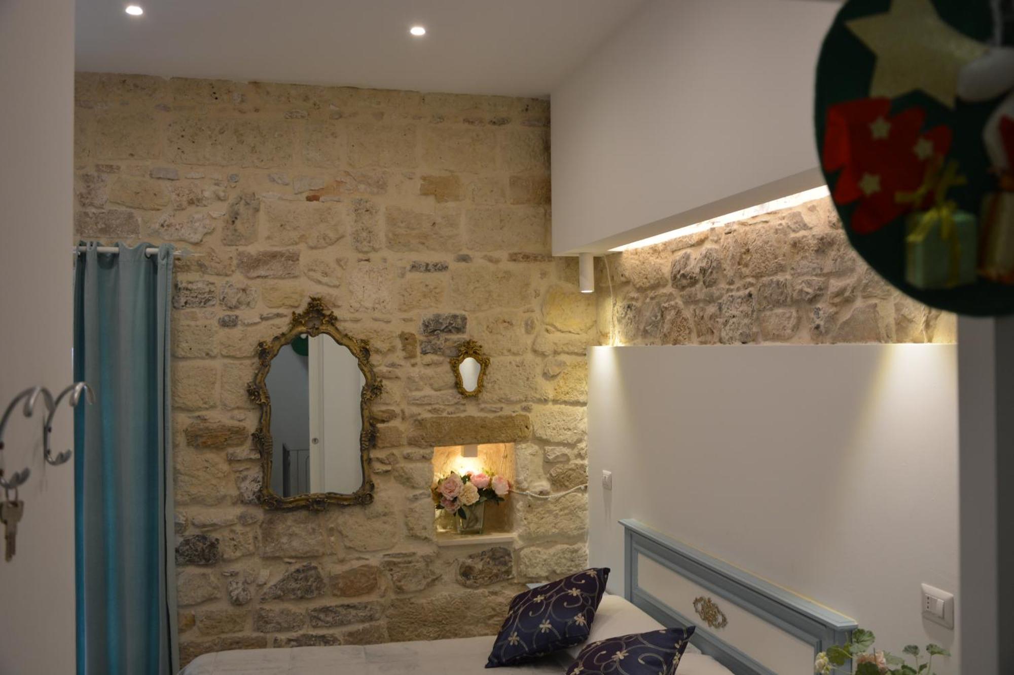 Dimora Del Carmine Hotell Bari Exteriör bild