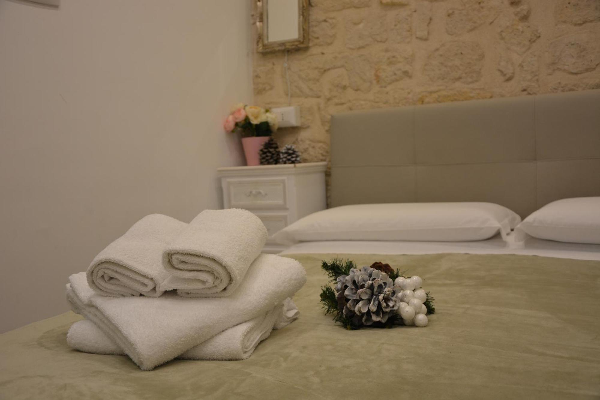 Dimora Del Carmine Hotell Bari Exteriör bild